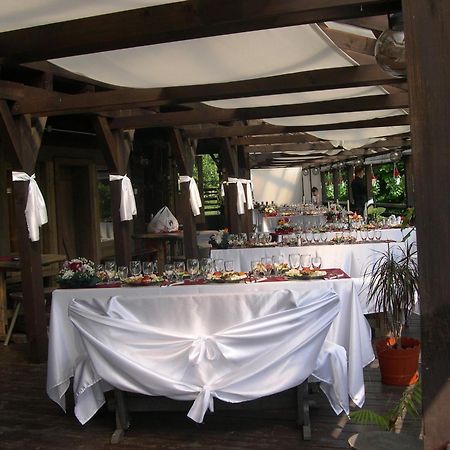 Cabana La Noi Hotel Risnov Exterior photo